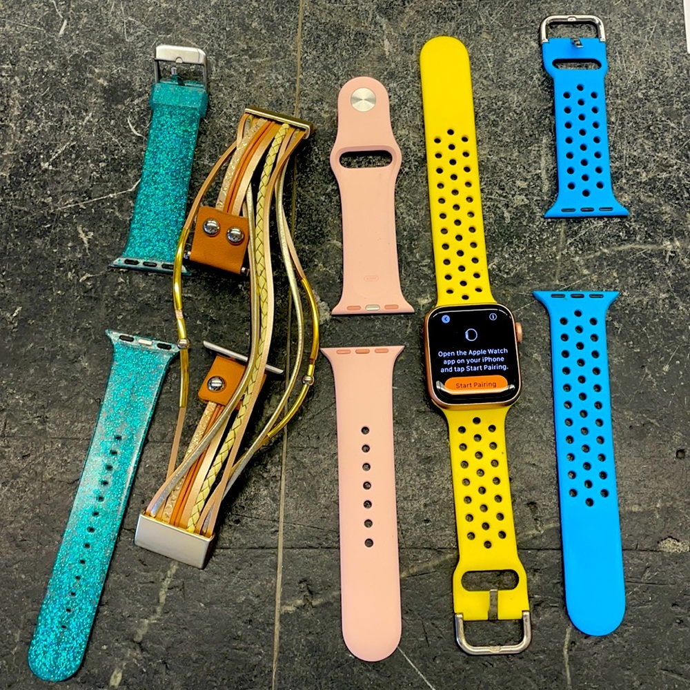Apple iwatch 6. 40 mm. Rose gold